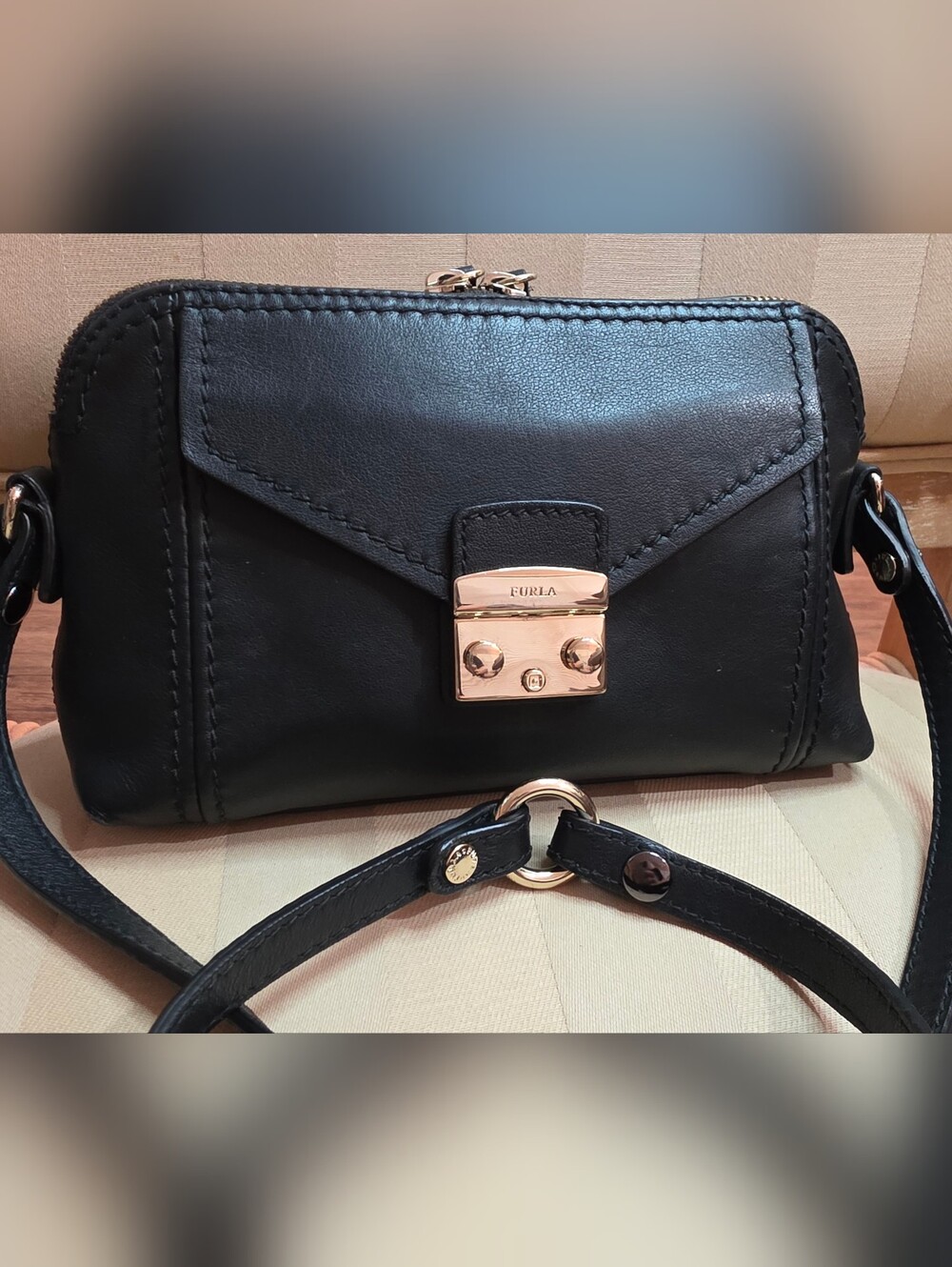 GENUINE FURLA BLACK LEATHER CROSS BODY SATCHEL PURSE LIKE NEW CONDITION
